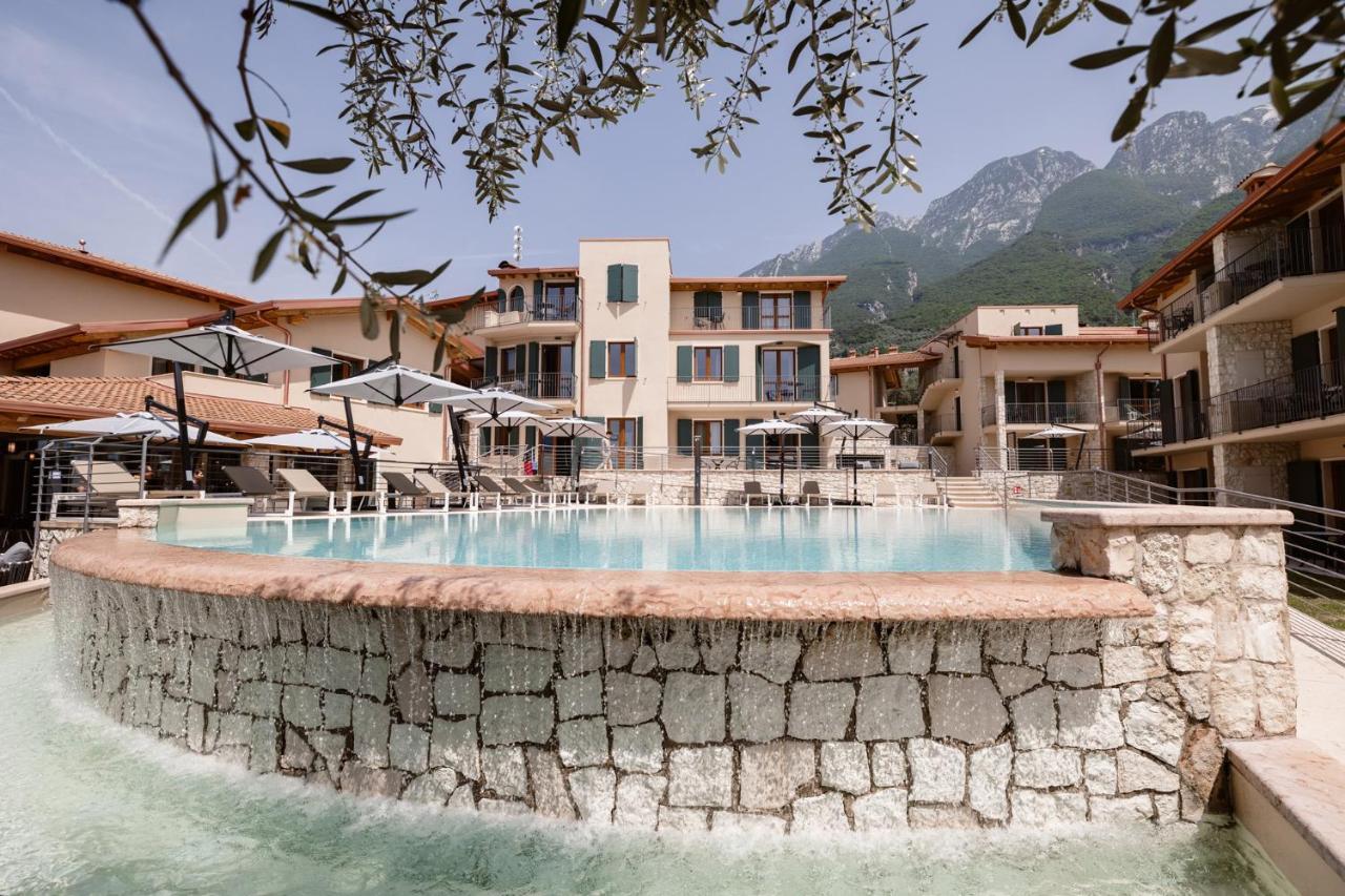 June Stay Lake Garda Brenzone sul Garda Exterior photo