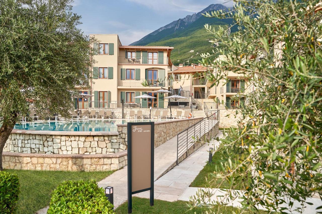 June Stay Lake Garda Brenzone sul Garda Exterior photo