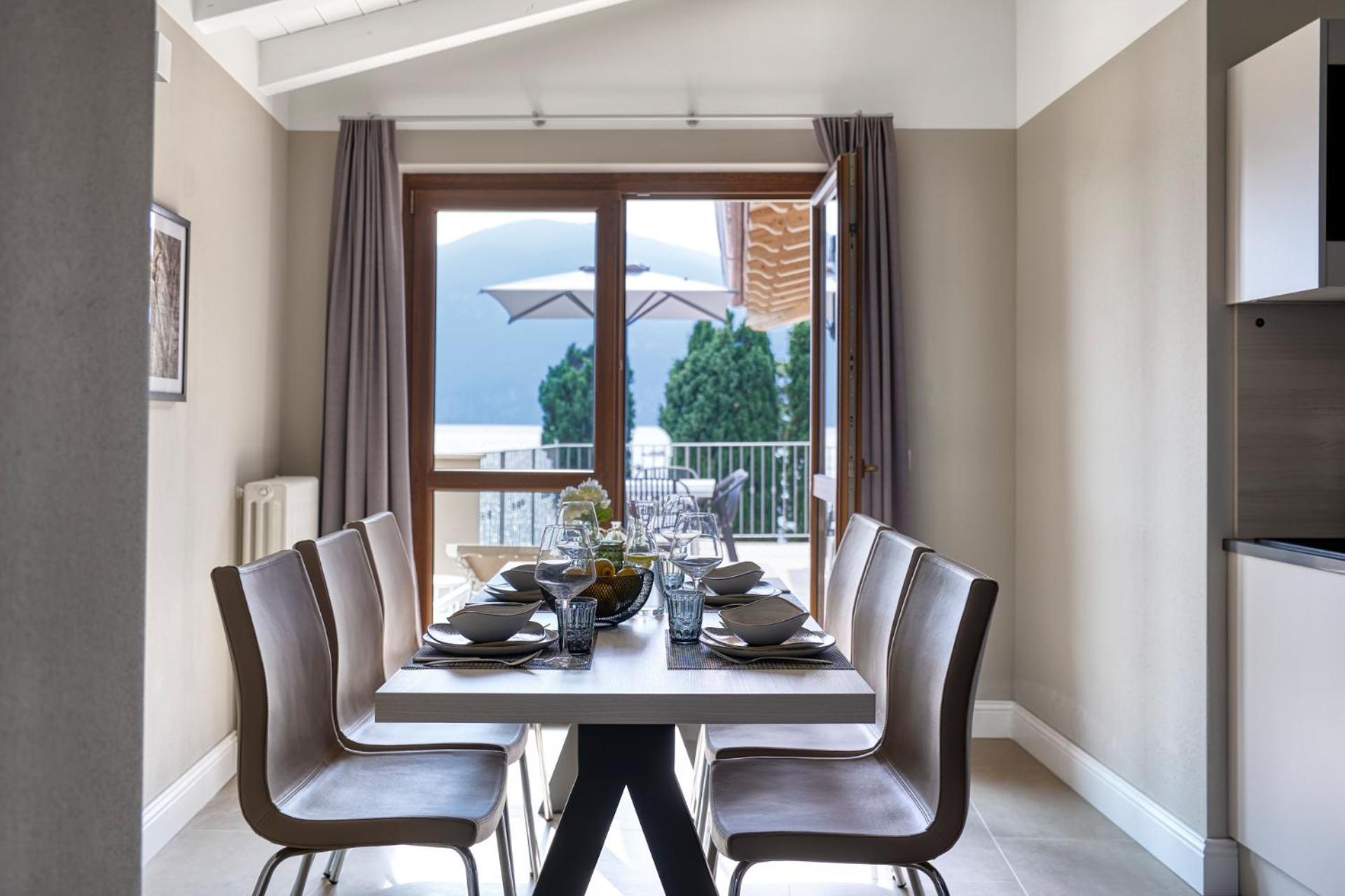 June Stay Lake Garda Brenzone sul Garda Exterior photo