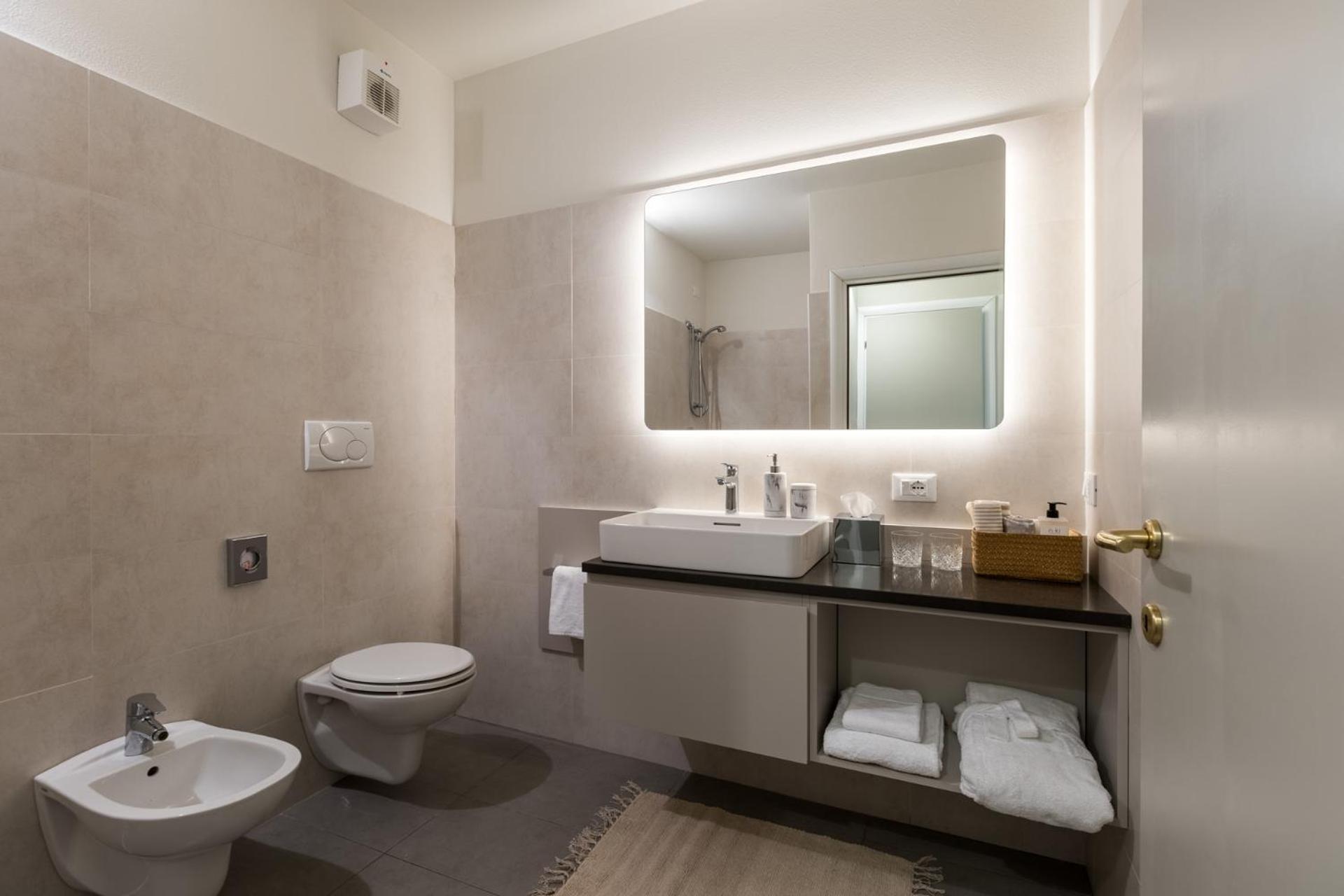 June Stay Lake Garda Brenzone sul Garda Exterior photo
