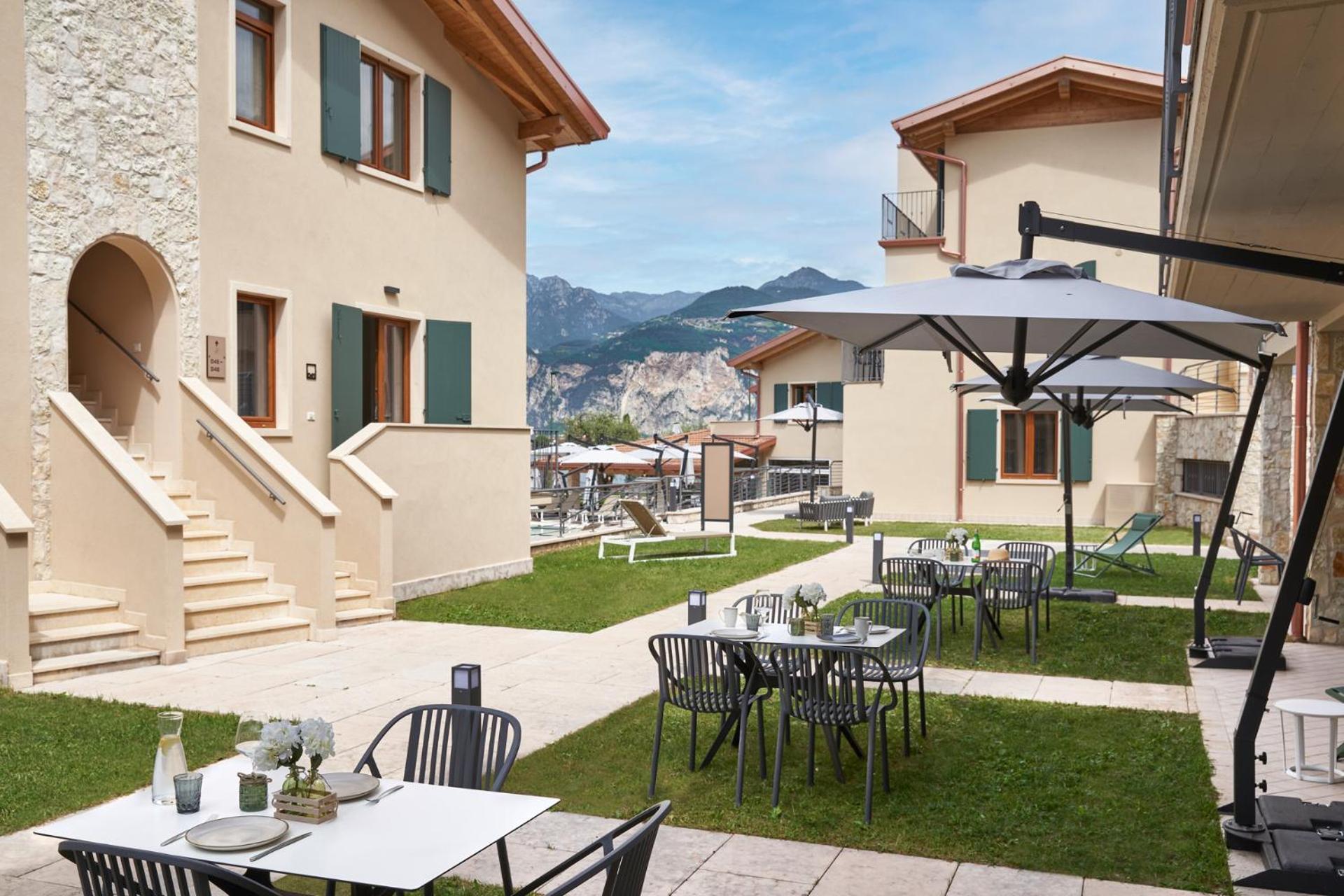 June Stay Lake Garda Brenzone sul Garda Exterior photo