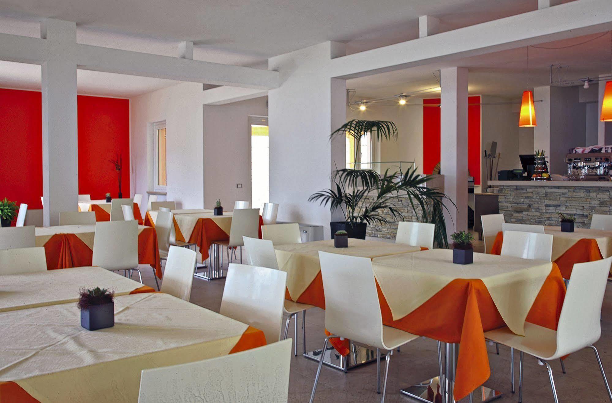 June Stay Lake Garda Brenzone sul Garda Exterior photo