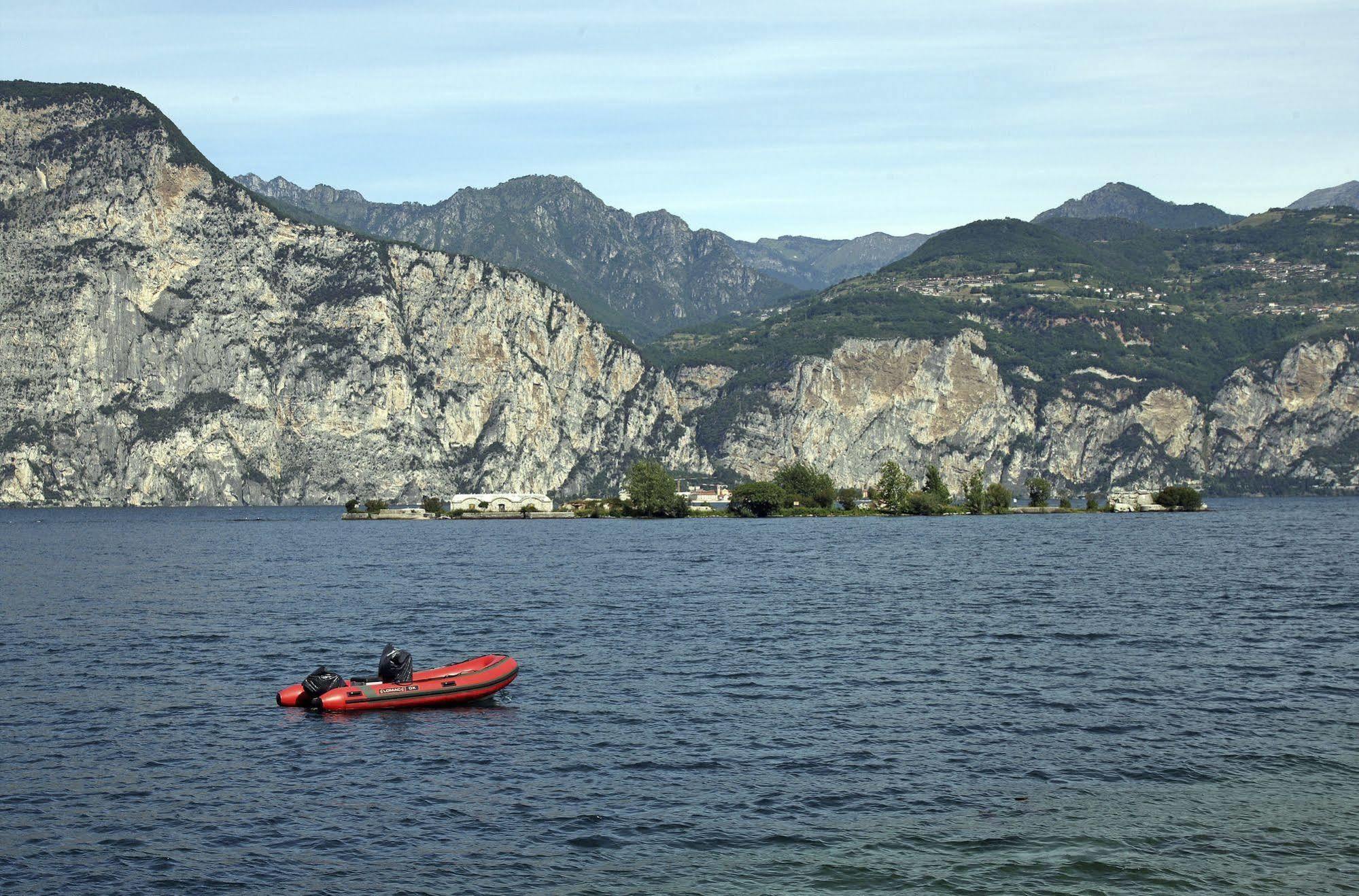 June Stay Lake Garda Brenzone sul Garda Exterior photo